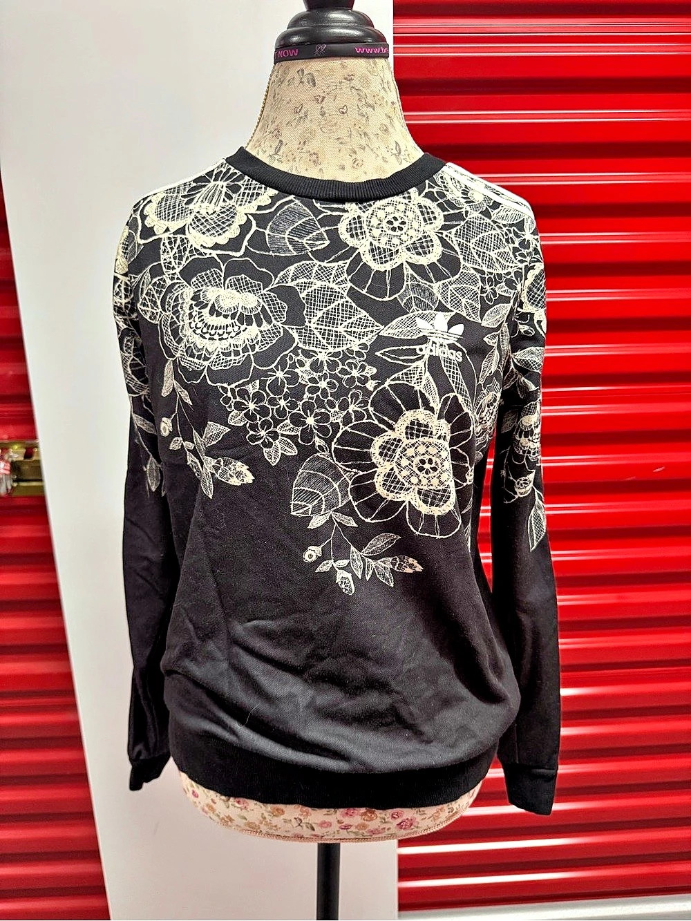 adidas Originals Lace Branding Crew Sweatshirt